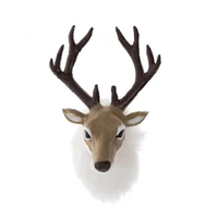 Szarvasfej trófea (19 cm x 11 cm x 8,5 cm)