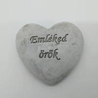 Kegyeleti szív "Emléked örök" felirattal (7 cm x 6,5 cm x 2 cm)