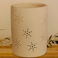 Áttört mintás LED - es mécsestartó (10 cm)