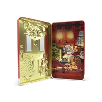 Piros ajtó, karácsonyi nagy sütis doboz