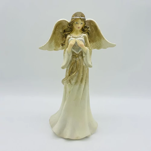 Álló angyal szívecskével (28,5 cm x 16 cm x 10 cm)