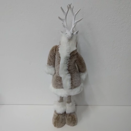 Rénszarvas lány bundában (50 cm x 15 cm x 13 cm)