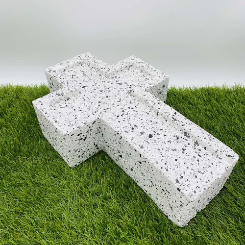 Kereszt (35 cm x 22 cm x 8 cm)