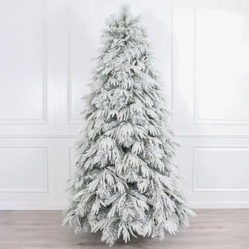 Fenyőfa talppal, havas (TÖBB MÉRETBEN)